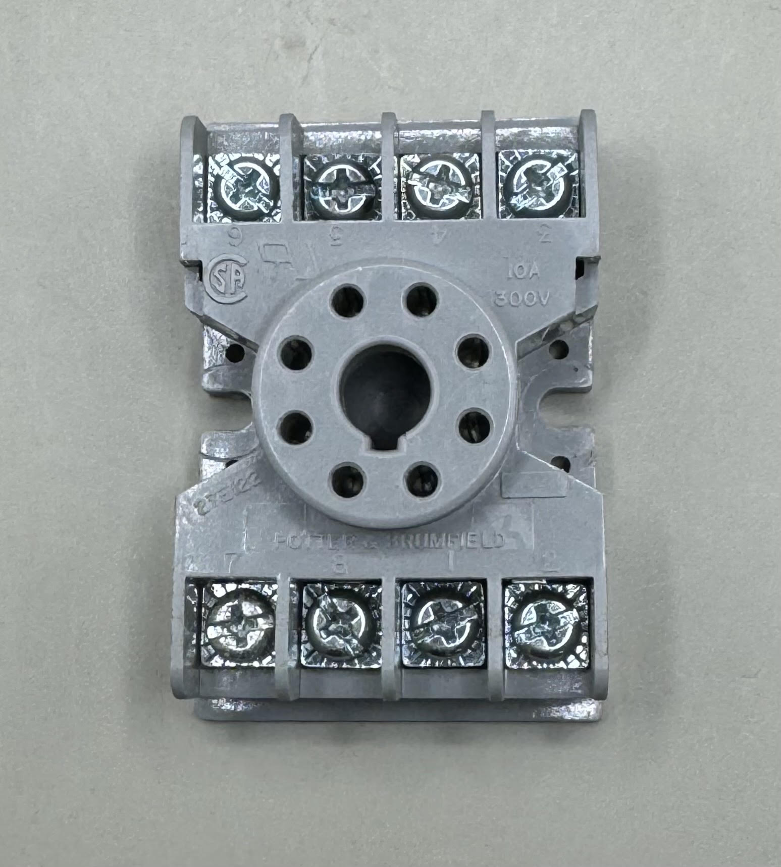 POTTER & BRUMFIELD 27E122 8 PIN RELAY SOCKET / BASE 27E122
