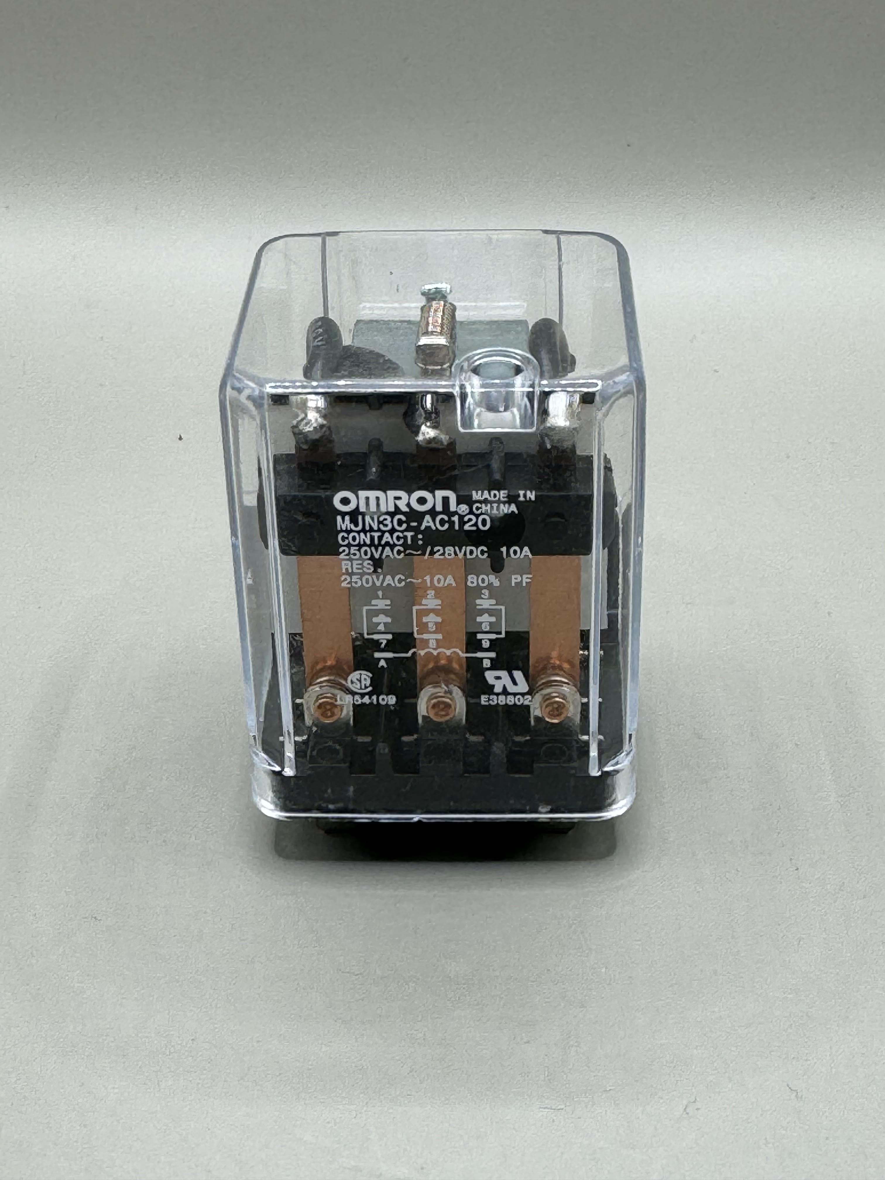 OMRON INDUSTRIAL AUTOMATION MJN3C-AC120 POWER RELAY 3PDT 120VAC 10A PLUG IN