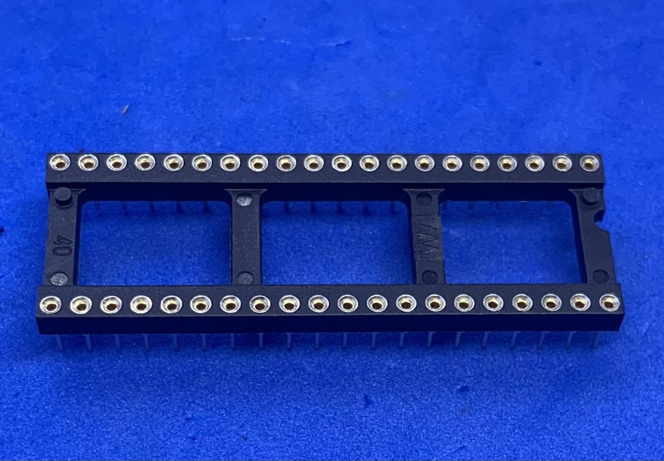 1pc 3-1571552-2 40 PIN IC SOCKET