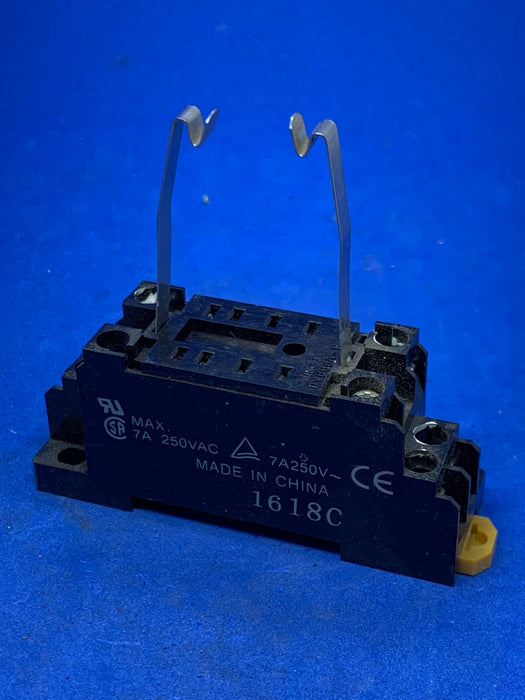 Omron PYF08A-E PYF08A Relay Socket Base 8 PIN for MY2NJ HY3-2 Power Relay, 7 Amp, 250V AC