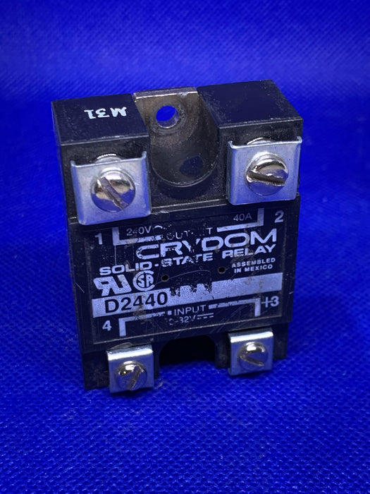 CRYDOM D2440 SOLID STATE RELAY 3-32 V INPUT 240 V OUTPUT 40 A (USED GREAT CONDITION)