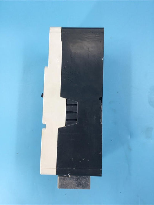 Eaton DK3300W CUTLER HAMMER 3 POLE 300AMP 65KA 240Vac CIRCUIT BREAKER