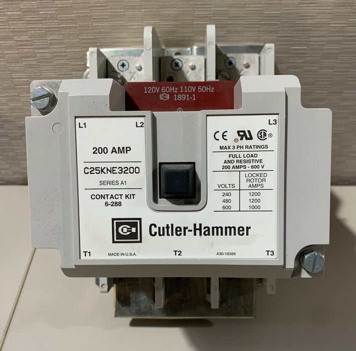 Cutler-Hammer C25KNE3200 Contactor 200AMP 3POLE (Used)