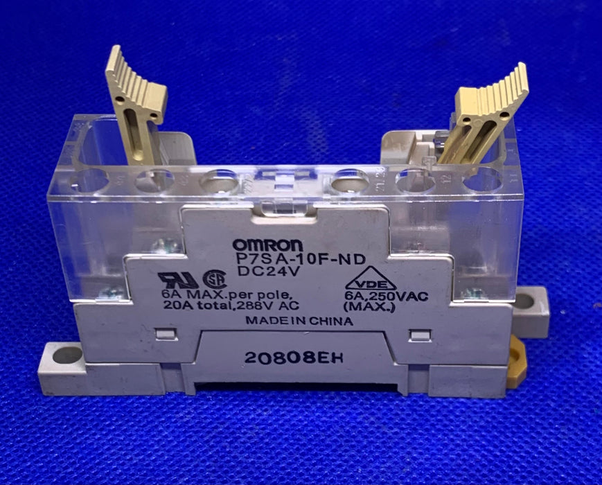 OMRON STI P7SA-10F-ND DC24 Relay Socket (USED)