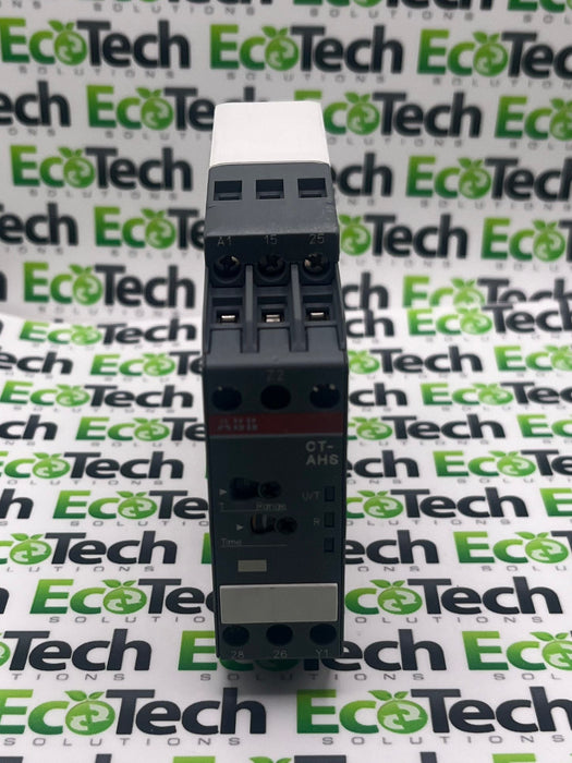 ABB 1SVR630110R3300 Time Delay Relay CT-AHS.22