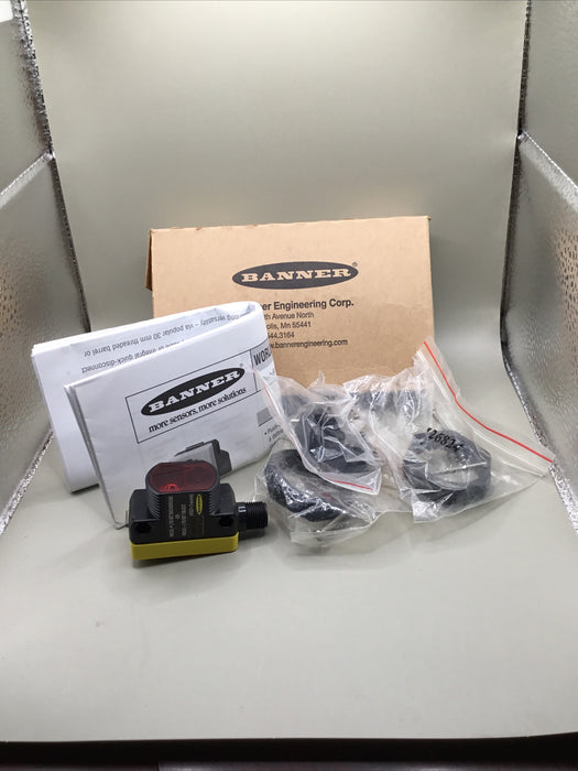 Qty 1 - Banner 70381 QS30AFQ Photoelectric Sensor - NEW in Factory Box