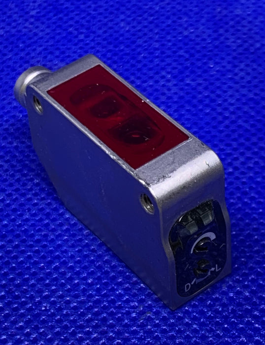 OMRON E3ZM-R86 / E3ZMR86 Photoelectric Sensor