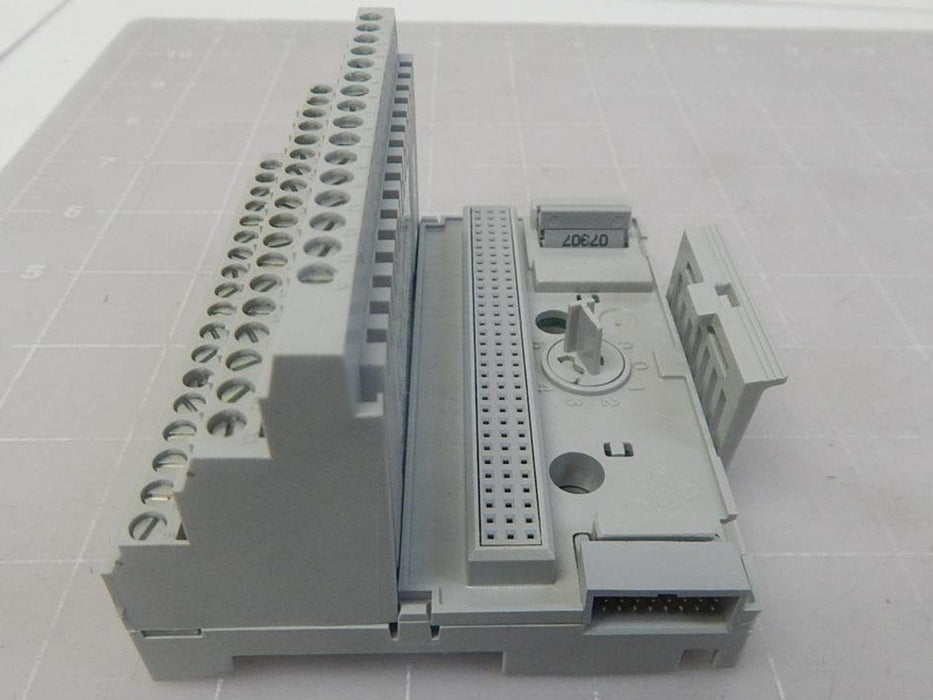 Base de terminal Allen Bradley 1794-TB3