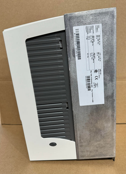 ABB ACS550-U1-04A6-2 Drive, AC, 0.75HP, 240V, 3.5A, CT,N1