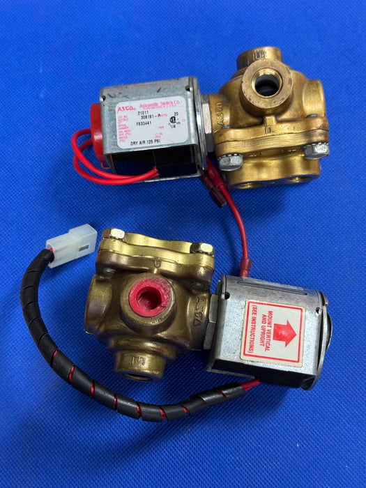 Válvula solenoide de 4 vías ASCO Cat. N.° 21011, puertos de 1/4", 20 W, 120 V, aire seco, 125 PSI