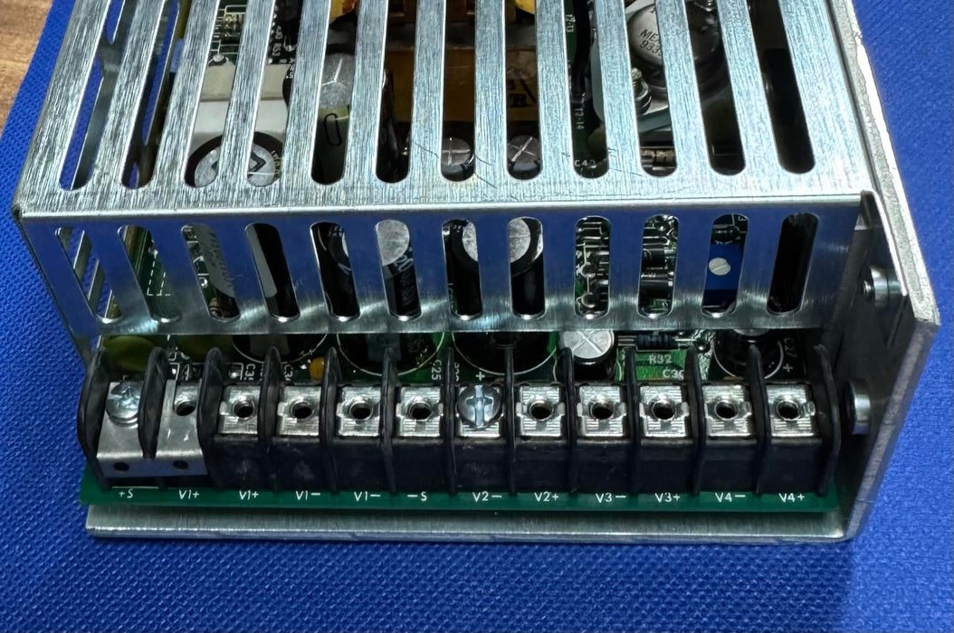 Fuente de alimentación Modelo n.° SQV140-1221-5-A SSI P/N 20-0008-054 F, 120/240 V 50/60 Hz 4 A