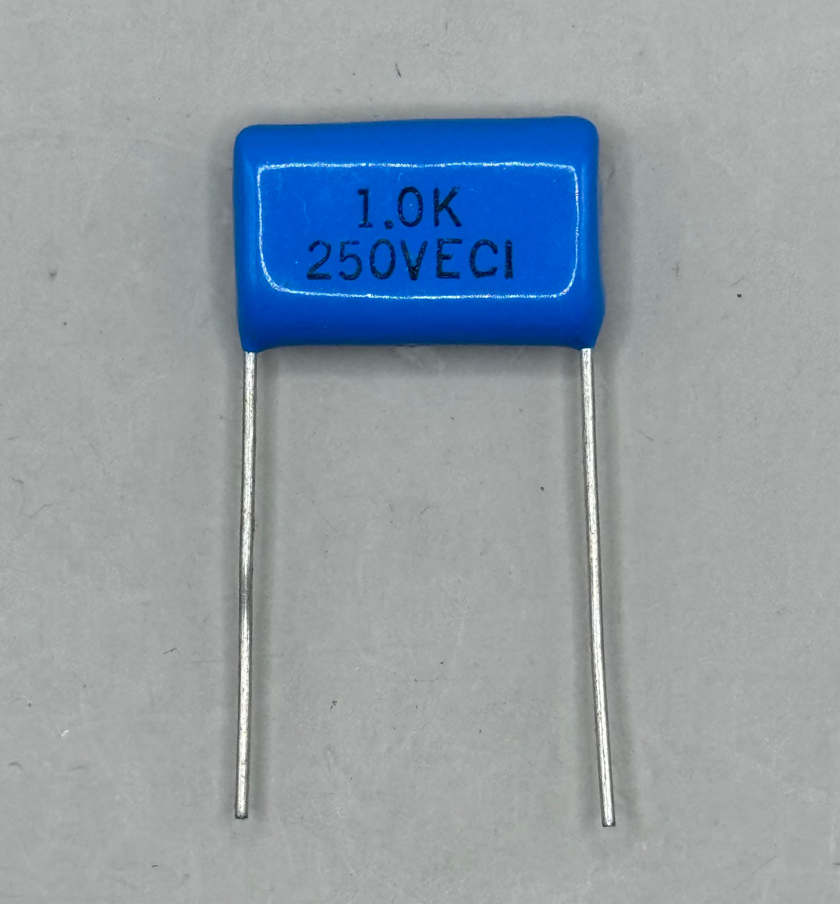 10pcs Metallized Film Capacitors 1uF, Tolerance +/-10%, Type DM