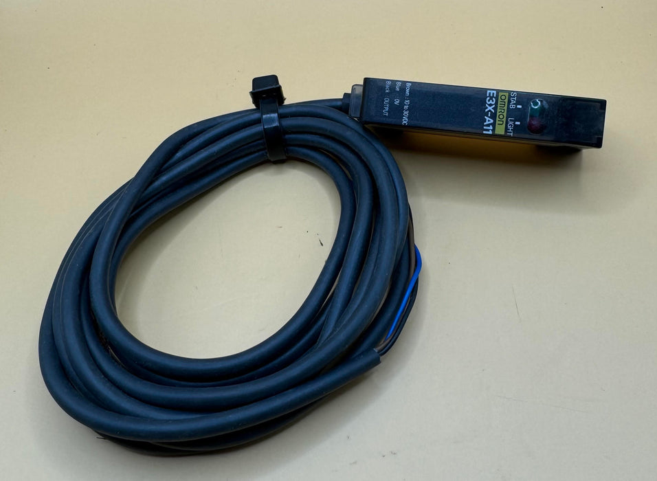 OMRON E3X-A11 PHOTOELECTRIC SENSOR 10/30 VDC 2M CABLE