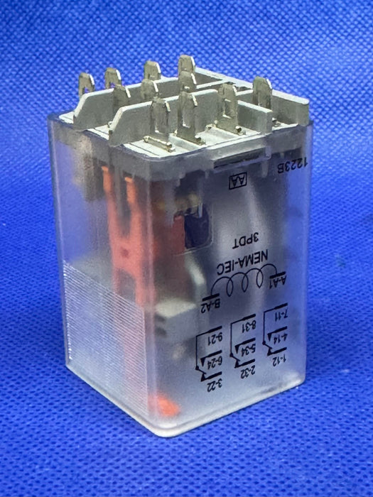 Square D 8501KU13V20 Plug-In GP Relay Ser. E Contact 3PDT-12A Coil 120V 50/60Hz