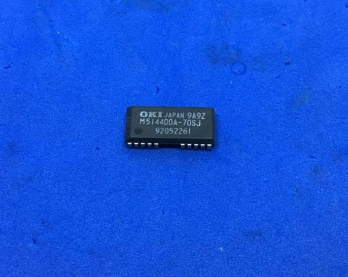 OKI M514400A-70SJ 20 Pin IC Chip