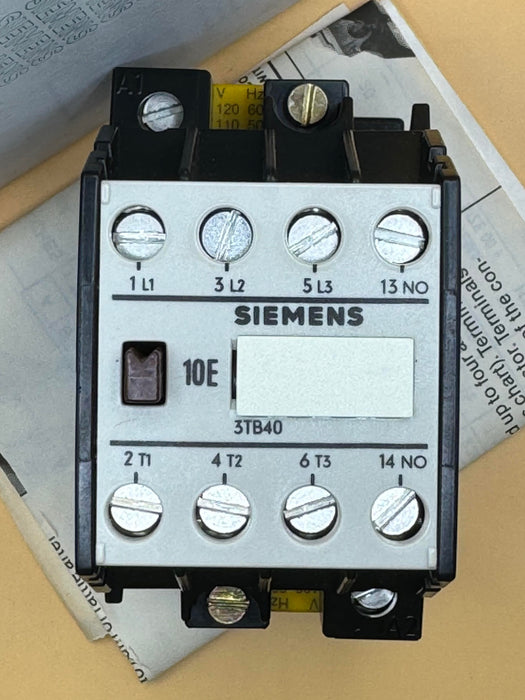 SIEMENS 3TB4010-0AA8 NON-REV. CONTACTOR NEMA SIZE: 00