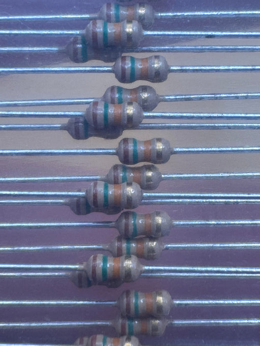 100 piece CFR-25JR-52-15K RES 15K OHM 5% 1/4W AXIAL Carbon Film Resistor - EcoTech Solutions Inc.