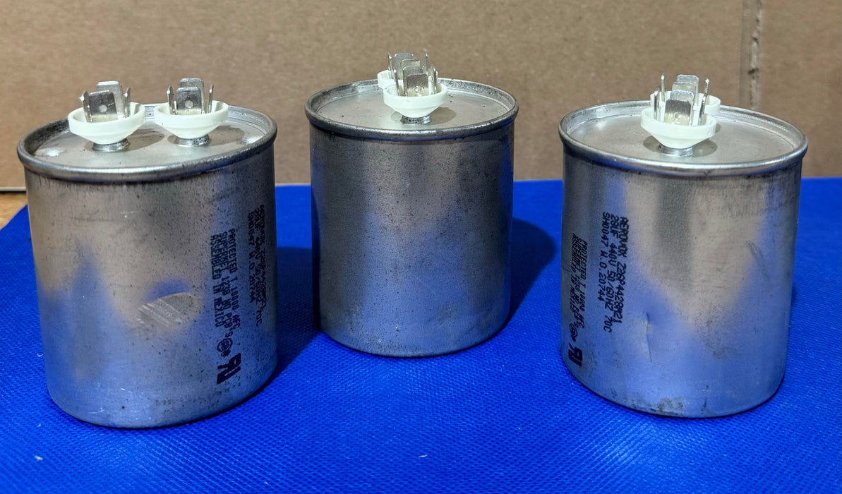 AEROVOX Capacitor Z26P4428M21 28UF 440V 50/60HZ 70C