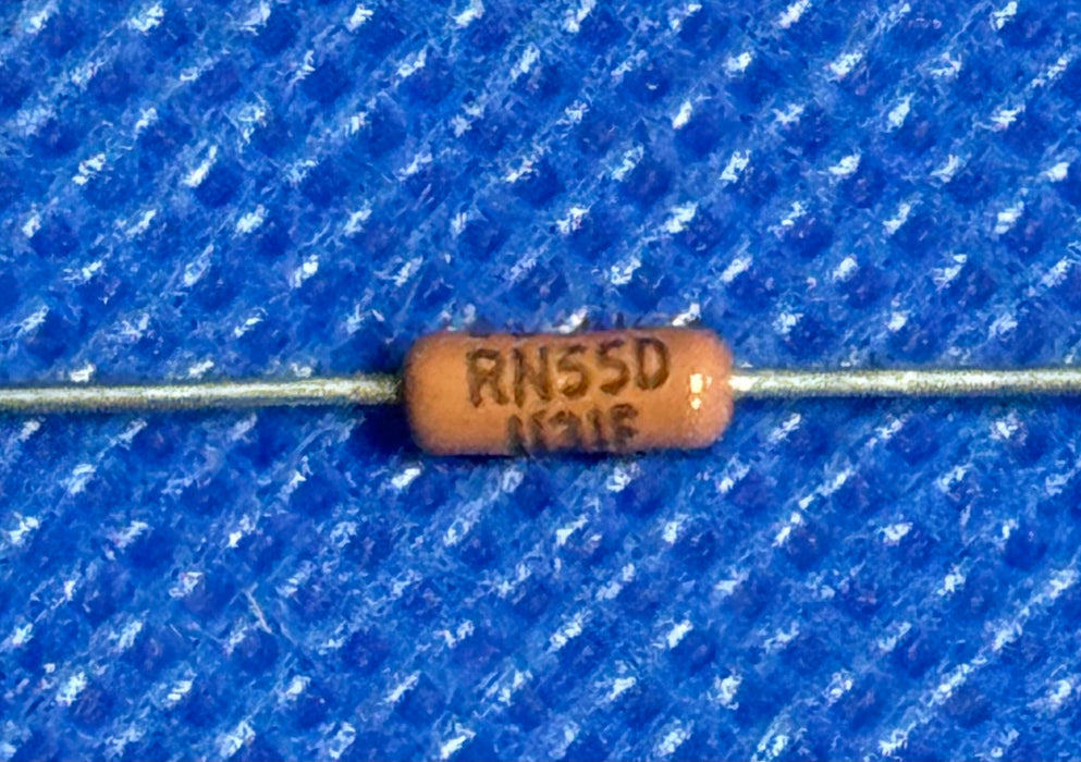 100 pieces Vishay RN55D1131FB14 CMF-55 1.13 1% T—1 B14 Resistor