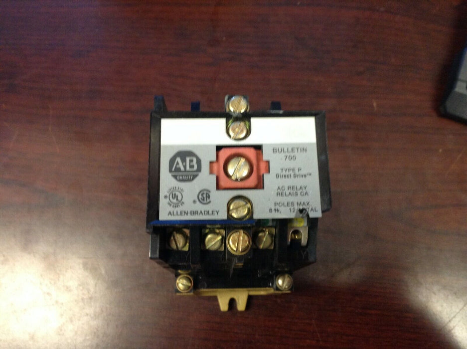 Used Allen Bradley Bulletin 700 Type P AC Relay 700-P800A1 Series B Cracked