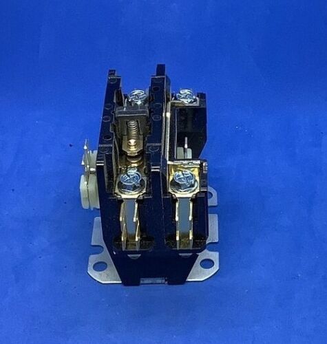 NEW SQUARE D 8910DP21V14 SER B DEFINITE PURPOSE CONTACTOR 1POLE 24V 50/60Hz COIL - EcoTech Solutions Inc.