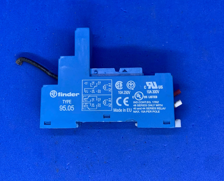 Finder 17RZ Type 95.05, 10A, 250V Relay Coil