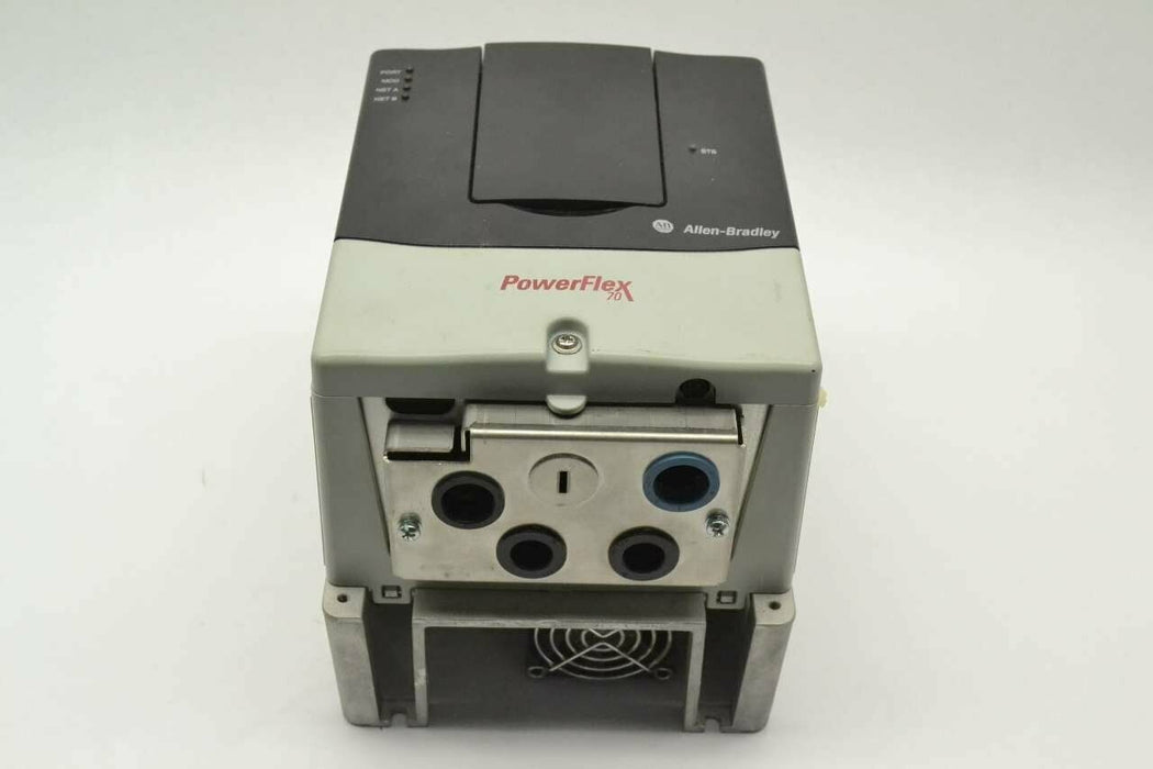 ALLEN BRADLEY 20AD5P0A0AYNNNNN POWERFLEX 70 A 3HP 528V-AC MOTOR DRIVE B380075