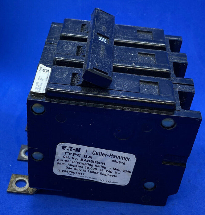 Cutler Hammer BAB3030H 3P 30A 240V CIRCUIT BREAKER