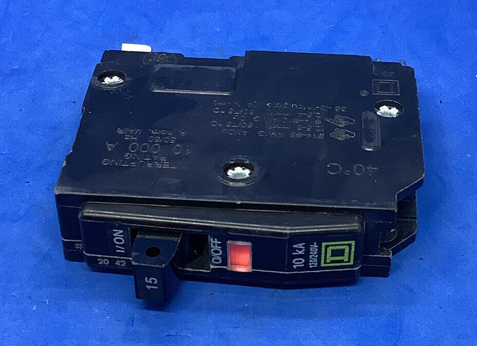 Square D QO 15 amps Plug In Single Pole Circuit Breaker