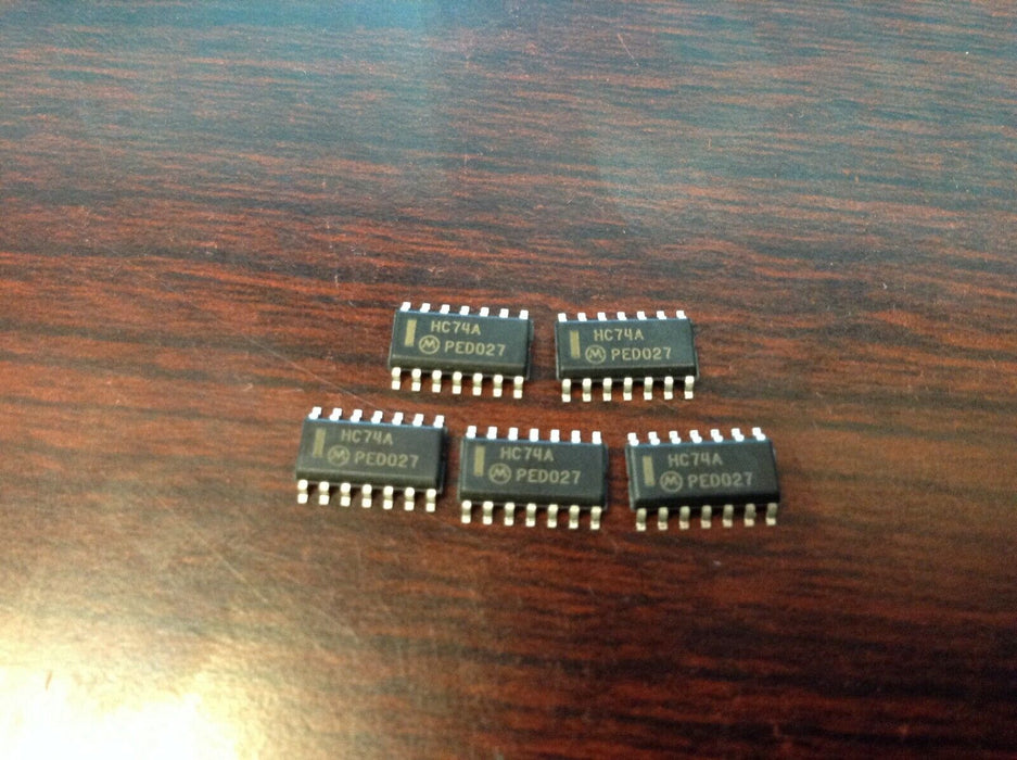 5 piece- Motorola IC HC74A 74HC74A, 74HC74AD 14 pins SOIC