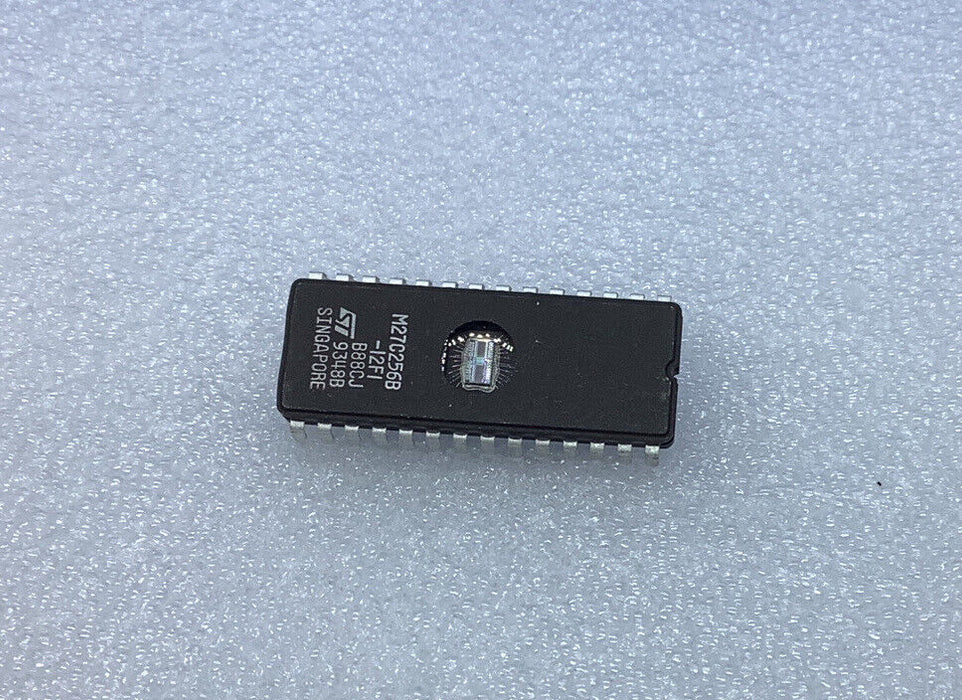 1 STMicroelectronics M27C256B-12FI 256KBit (32Kb x 8) EPROM IC 28-CerDIP