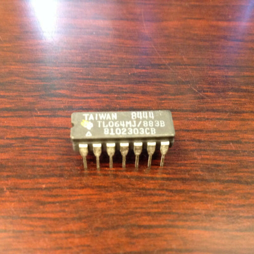 1 piece - MD8224B MD8224/B Integrated Circuit MAKE: INTEL - EcoTech Solutions Inc.