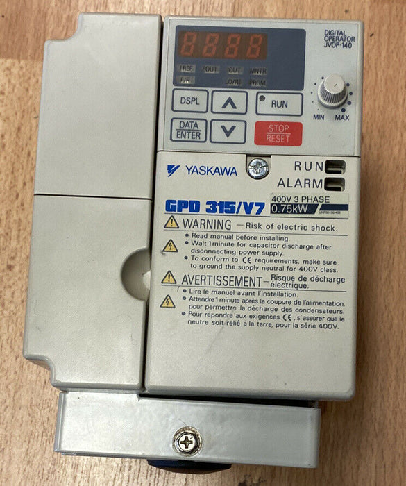 NEW YASKAWA CIMR-V7AM40P71 GPD 315V7 DRIVE