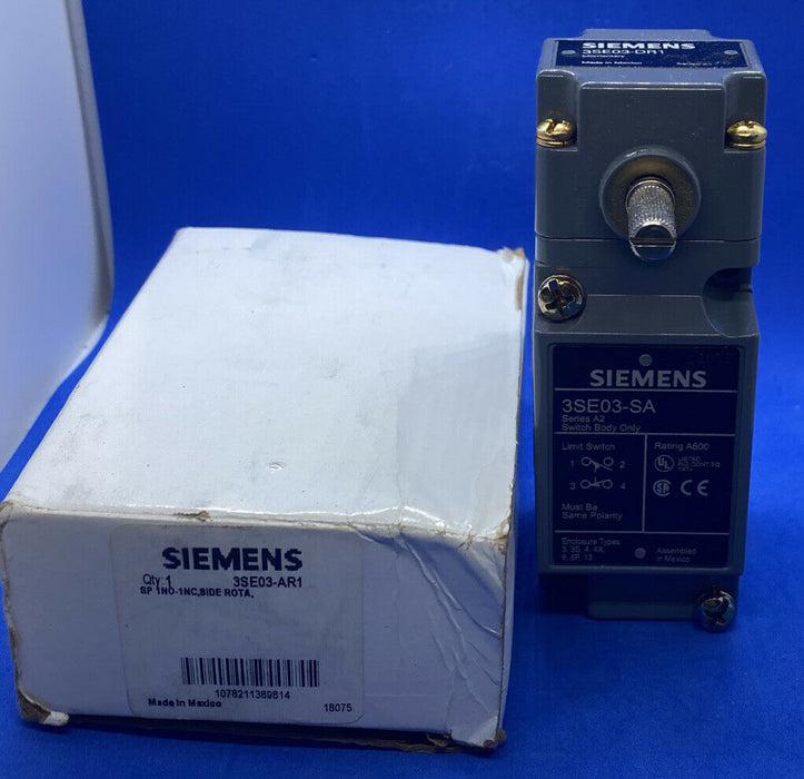 Siemens 3SE03-AR1 1-Pole Side Rotary General Duty Plug-In Limit Switch107 mm x 63 mm x 39 mm