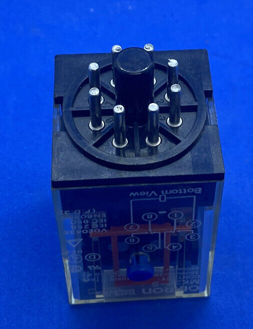 (USED) OMRON MK2P-S Coil Mechanical Indicator Push-to-Test Octal Socket Relay