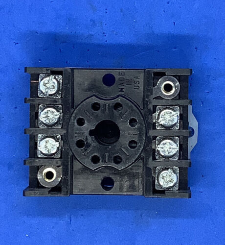 Custom Connector OT08-PC 300 Volt 10 Amp.