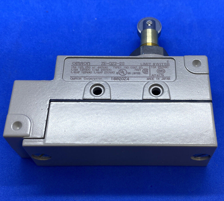 Omron Ze-Q22-2S Limit Switch, Plunger, Roller, Spdt, 15A @ 480V Ac